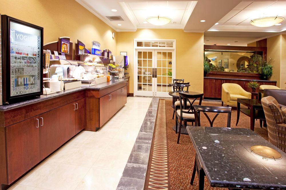 Holiday Inn Express & Suites Columbus At Northlake By Ihg Luaran gambar