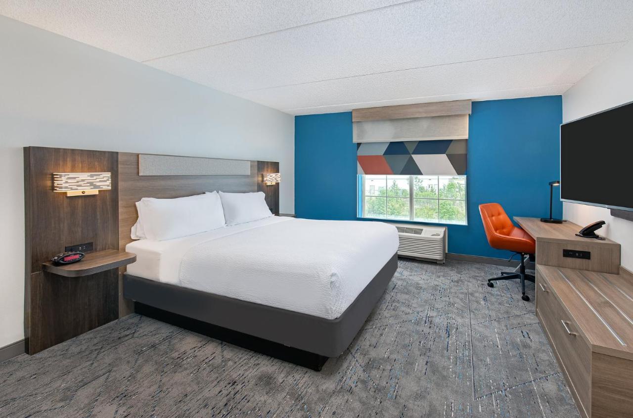 Holiday Inn Express & Suites Columbus At Northlake By Ihg Luaran gambar