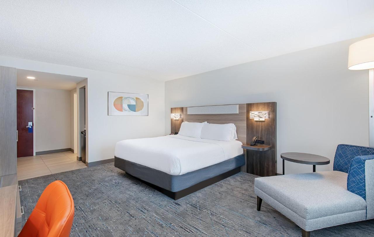 Holiday Inn Express & Suites Columbus At Northlake By Ihg Luaran gambar