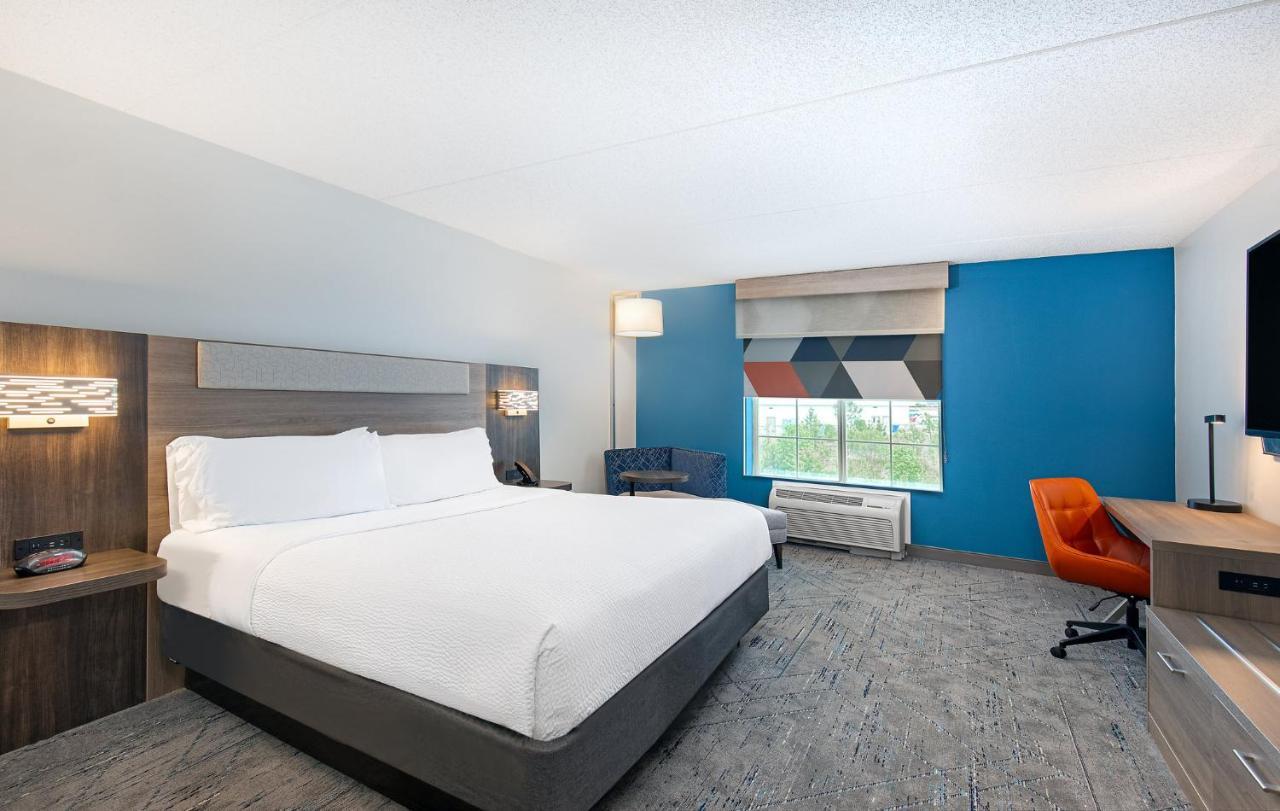 Holiday Inn Express & Suites Columbus At Northlake By Ihg Luaran gambar