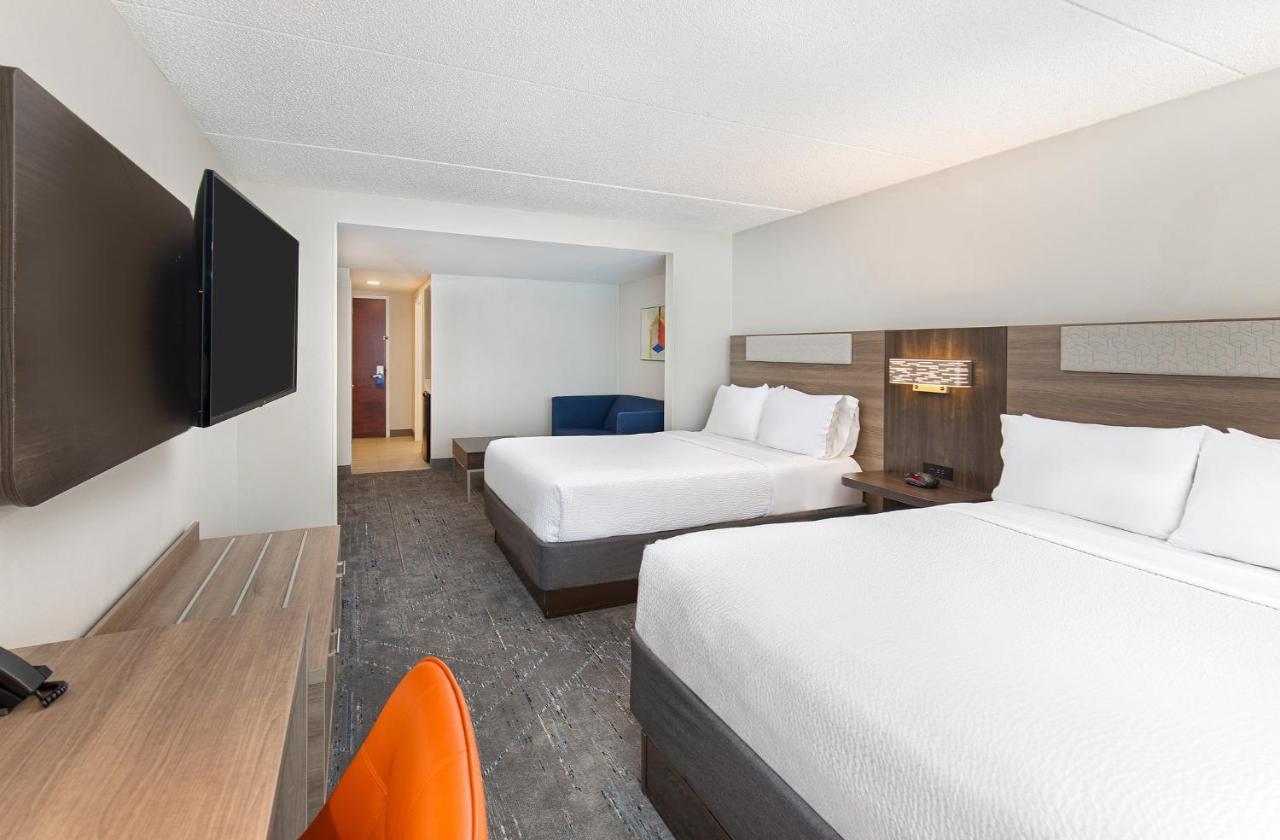 Holiday Inn Express & Suites Columbus At Northlake By Ihg Luaran gambar