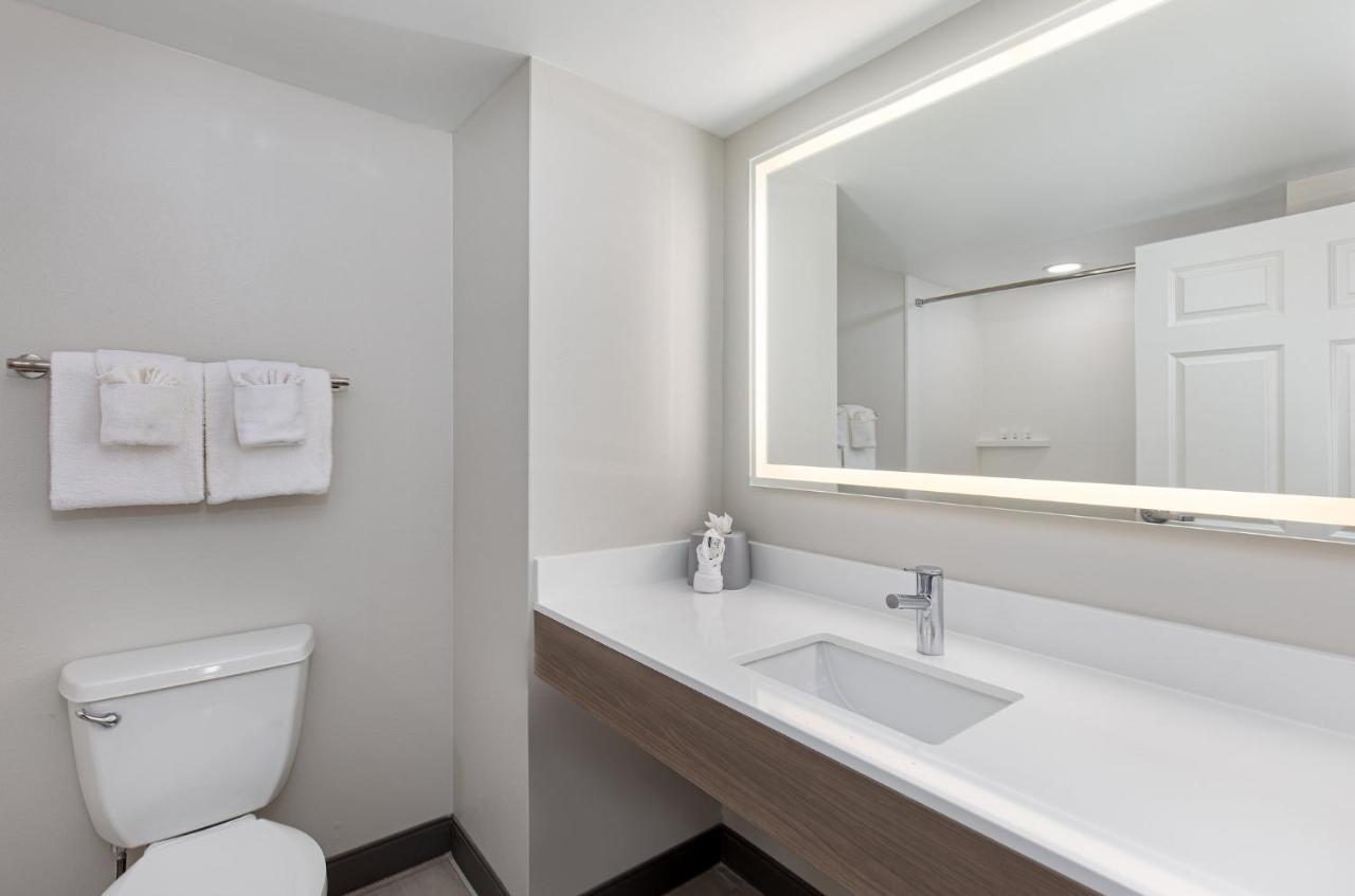 Holiday Inn Express & Suites Columbus At Northlake By Ihg Luaran gambar