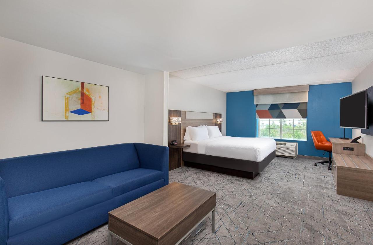 Holiday Inn Express & Suites Columbus At Northlake By Ihg Luaran gambar