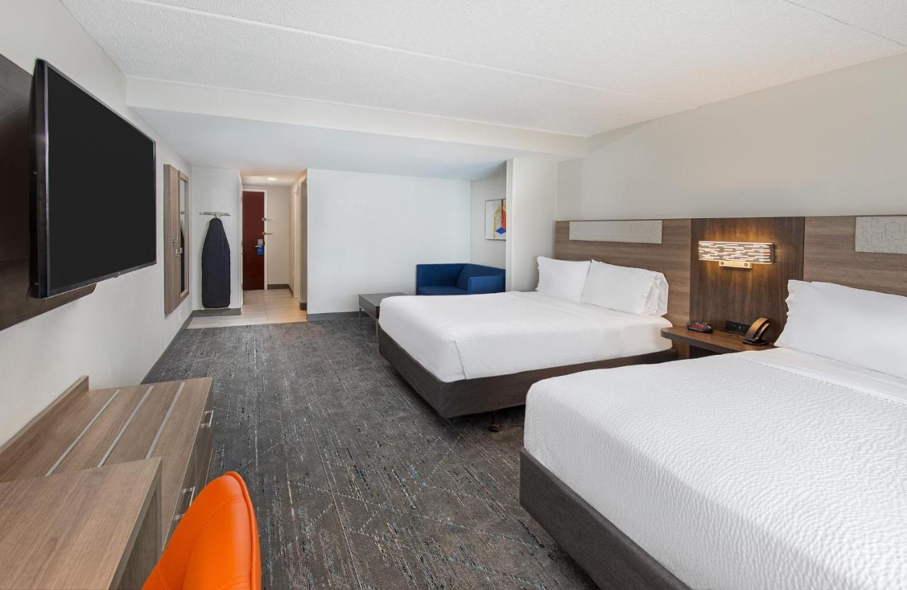Holiday Inn Express & Suites Columbus At Northlake By Ihg Luaran gambar