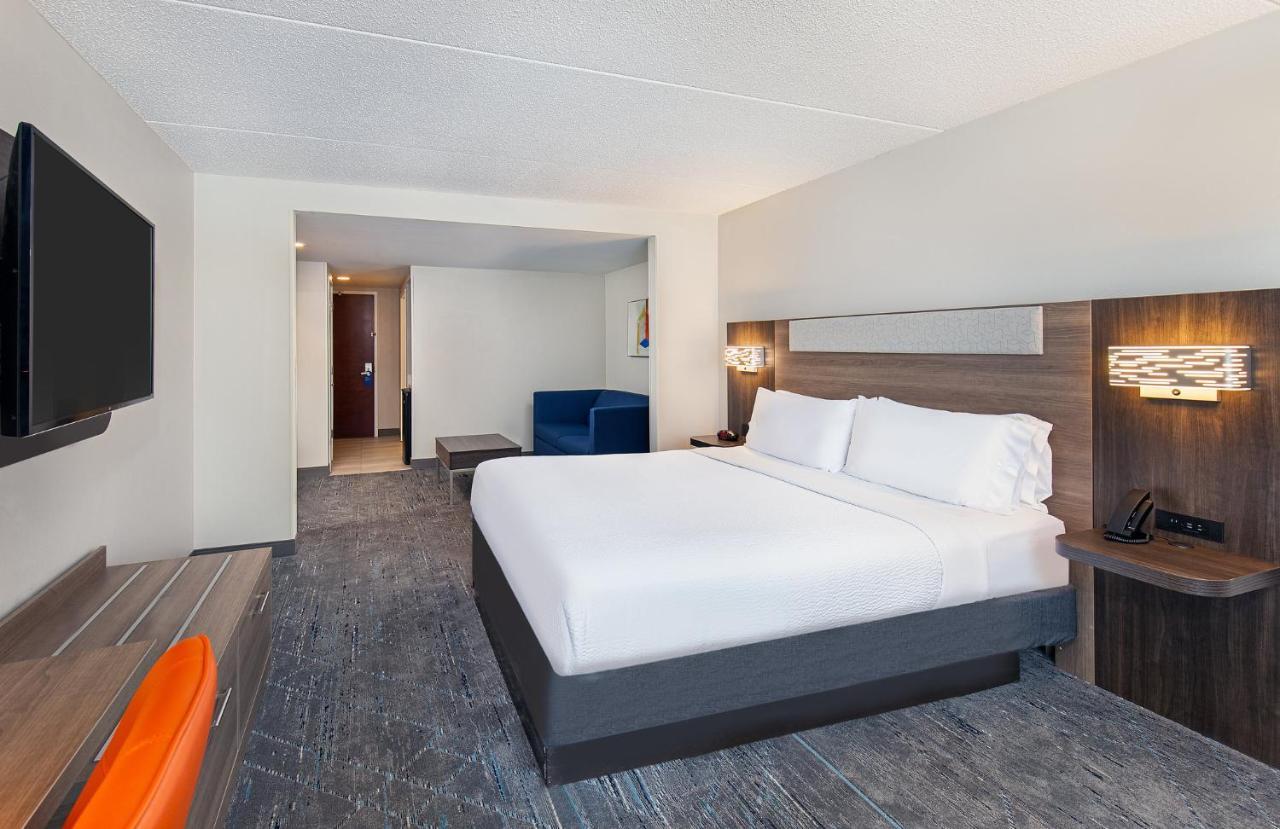 Holiday Inn Express & Suites Columbus At Northlake By Ihg Luaran gambar