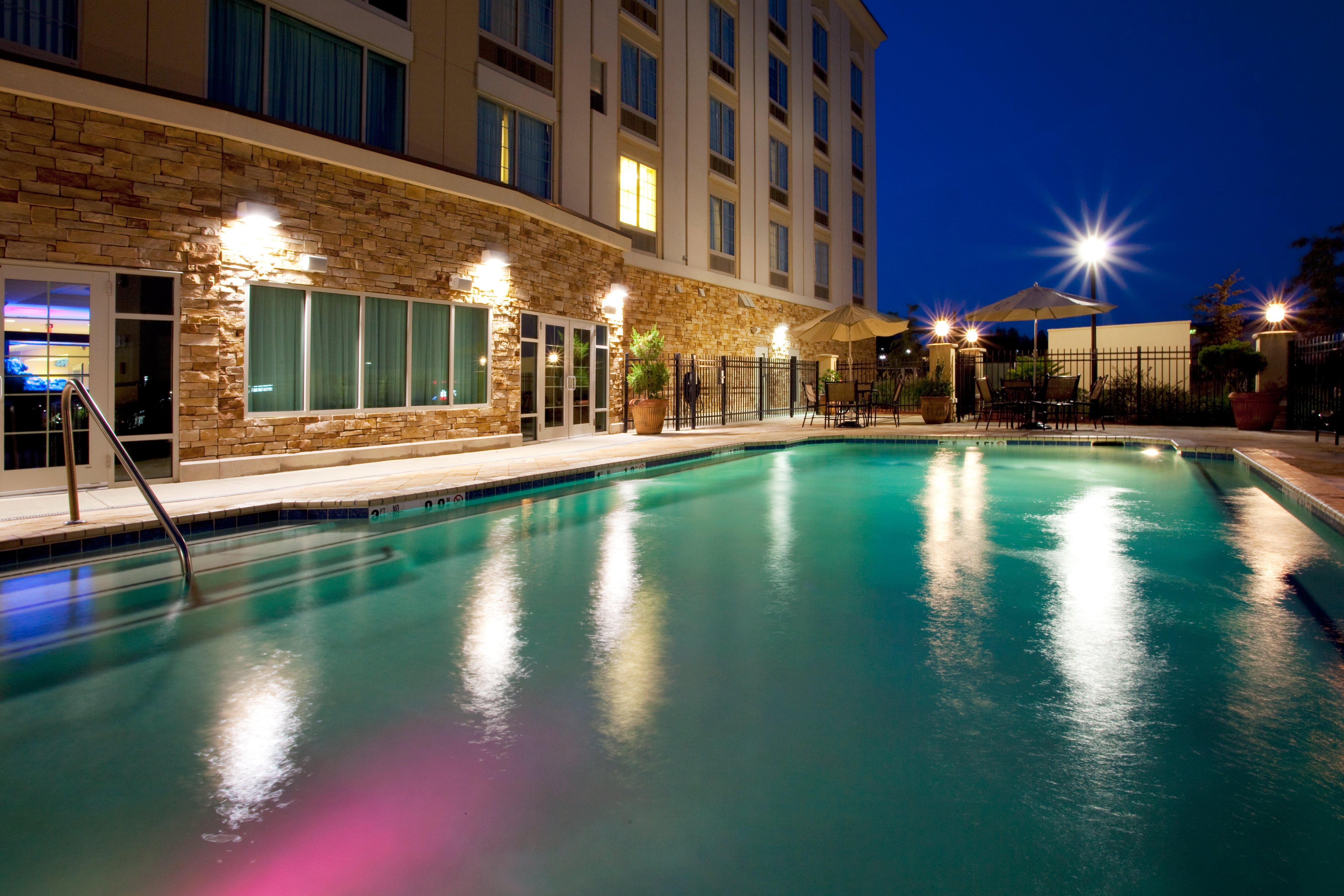Holiday Inn Express & Suites Columbus At Northlake By Ihg Luaran gambar